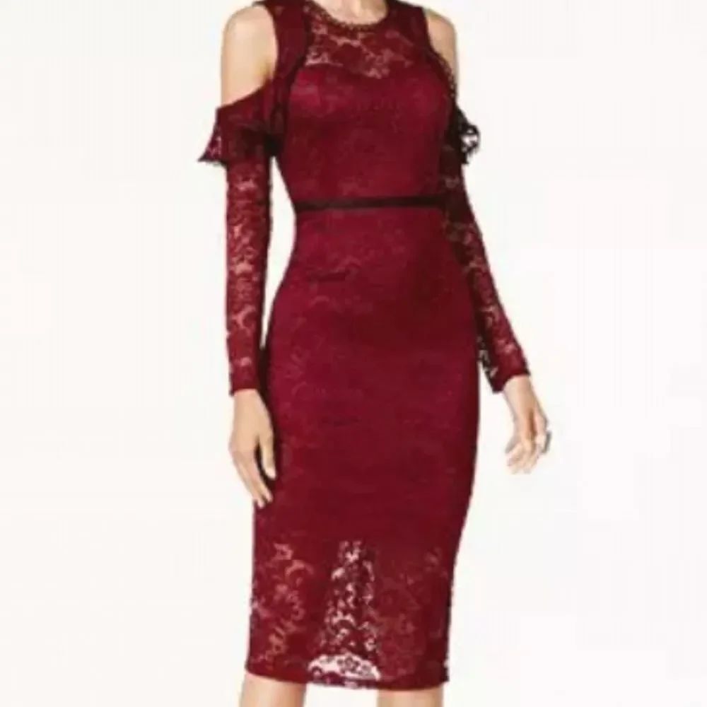 BRAND NEW LONG SLEEVES PREMIER AMOUR LACE COLD-SHOULDER DRESS